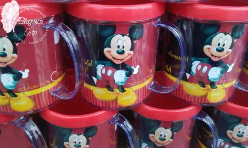 Caneca Minnie e Mickey