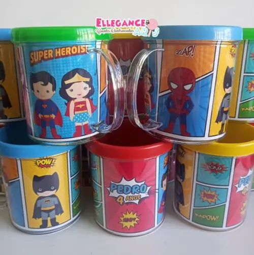 Caneca Super Heróis