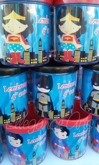 Caneca Super Heróis