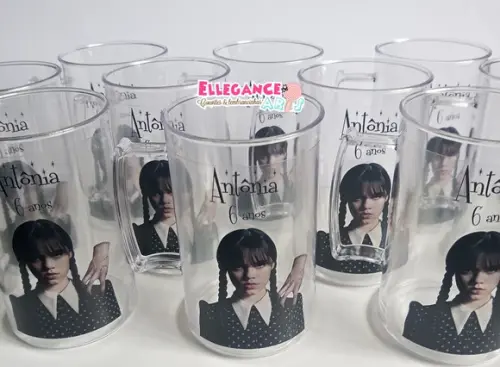Caneca Wandinha Addams/ Família Addams