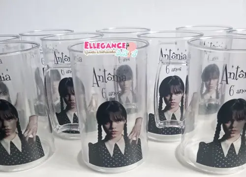 Caneca Wandinha Addams/ Família Addams