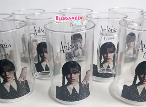 Caneca Wandinha Addams/ Família Addams