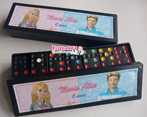 Dominó Barbie e Ken