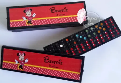 Dominó Minnie