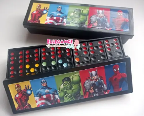 Dominó os Vingadores