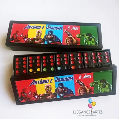 Dominó os Vingadores