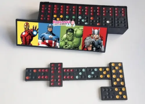 Dominó os Vingadores
