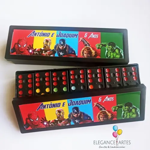Dominó os Vingadores