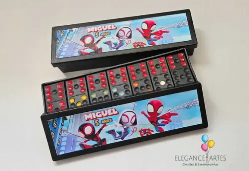 Dominó Spidey e Seus Amigos Espetaculares