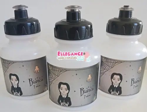 Garrafinha Squeeze Wandinha Addams/familia Addams