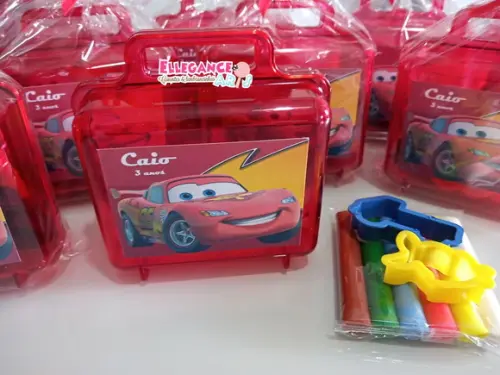 Kit Maletinha com Massinha de Modelar e 2 Cortadores