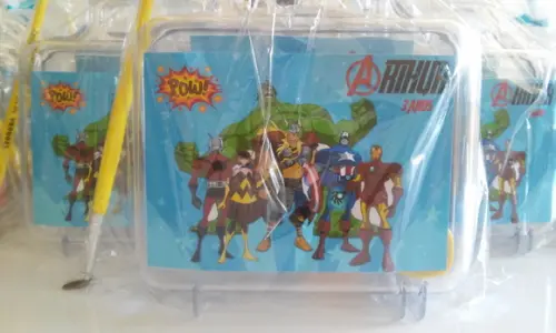 Lembrancinha OS VINGADORES (Kit pintura)