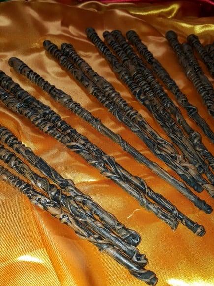 Kit Lembrancinhas 20 Mini Varinhas Simples 30cm para Festa Harry 