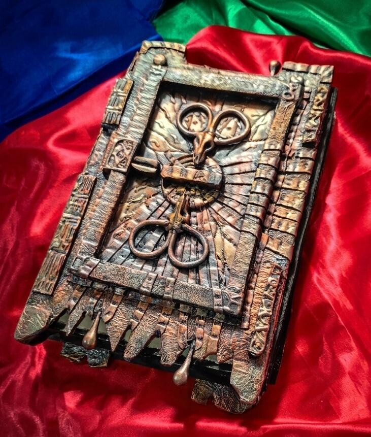 Livro Darkhold Feiticeira Escarlate Wanda Vision