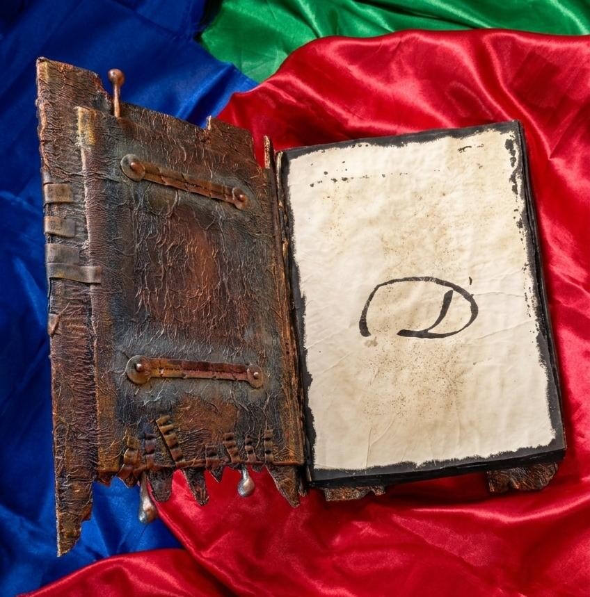 Livro Darkhold Feiticeira Escarlate Wanda Vision