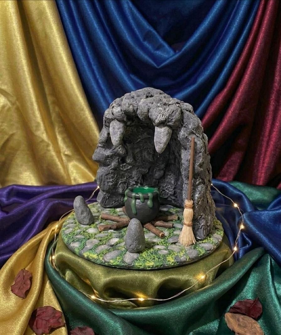 Escultrura Diorama Caverna da Cuca - Lendas e Mitos Folclore Bras