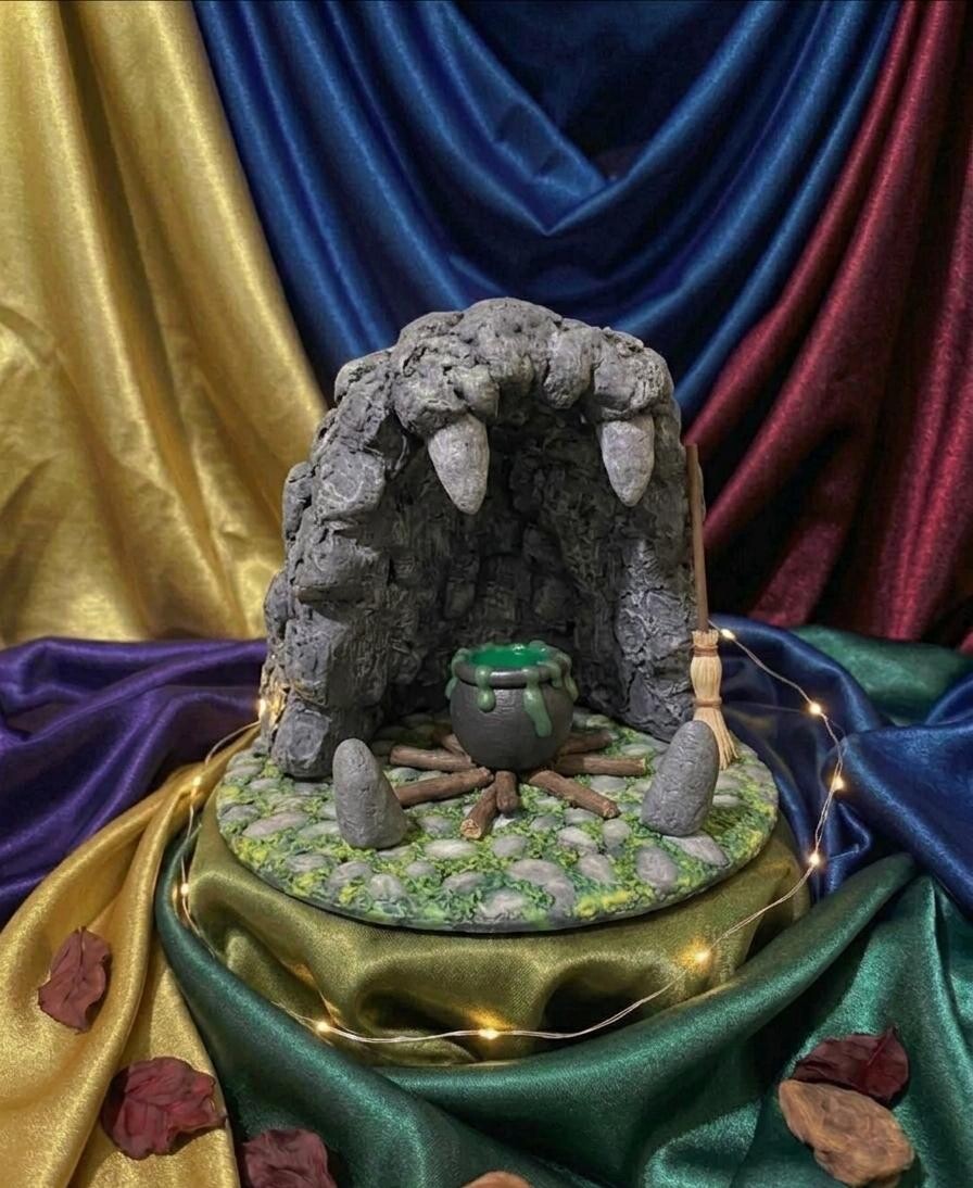 Escultrura Diorama Caverna da Cuca - Lendas e Mitos Folclore Bras