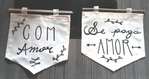Cadeira de Noivos - Flâmulas Personalizadas em Lettering