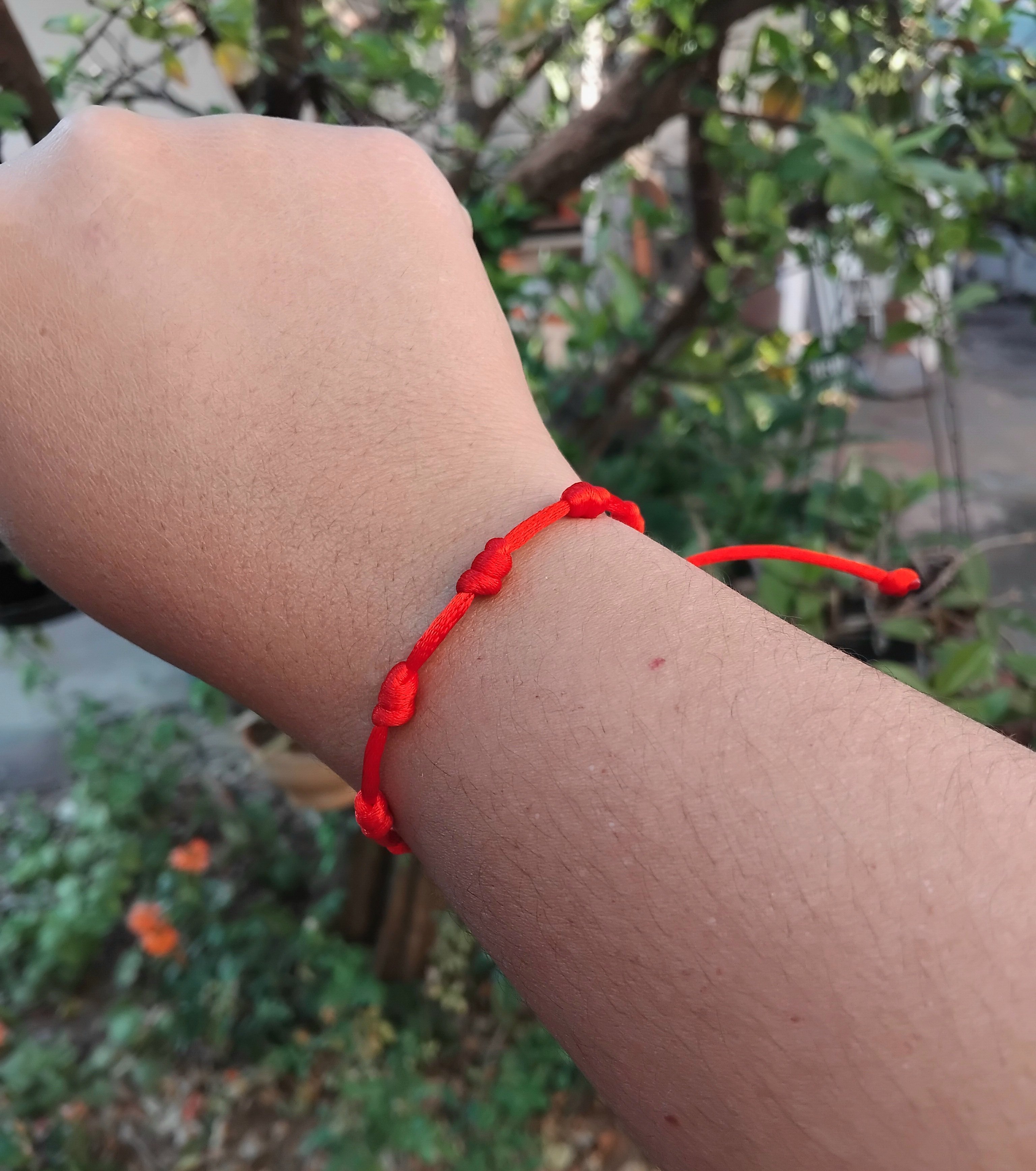 Kit com 10 Pulseira Vermelha 7 Nós Kabbalah de Proteção - Ajustáv