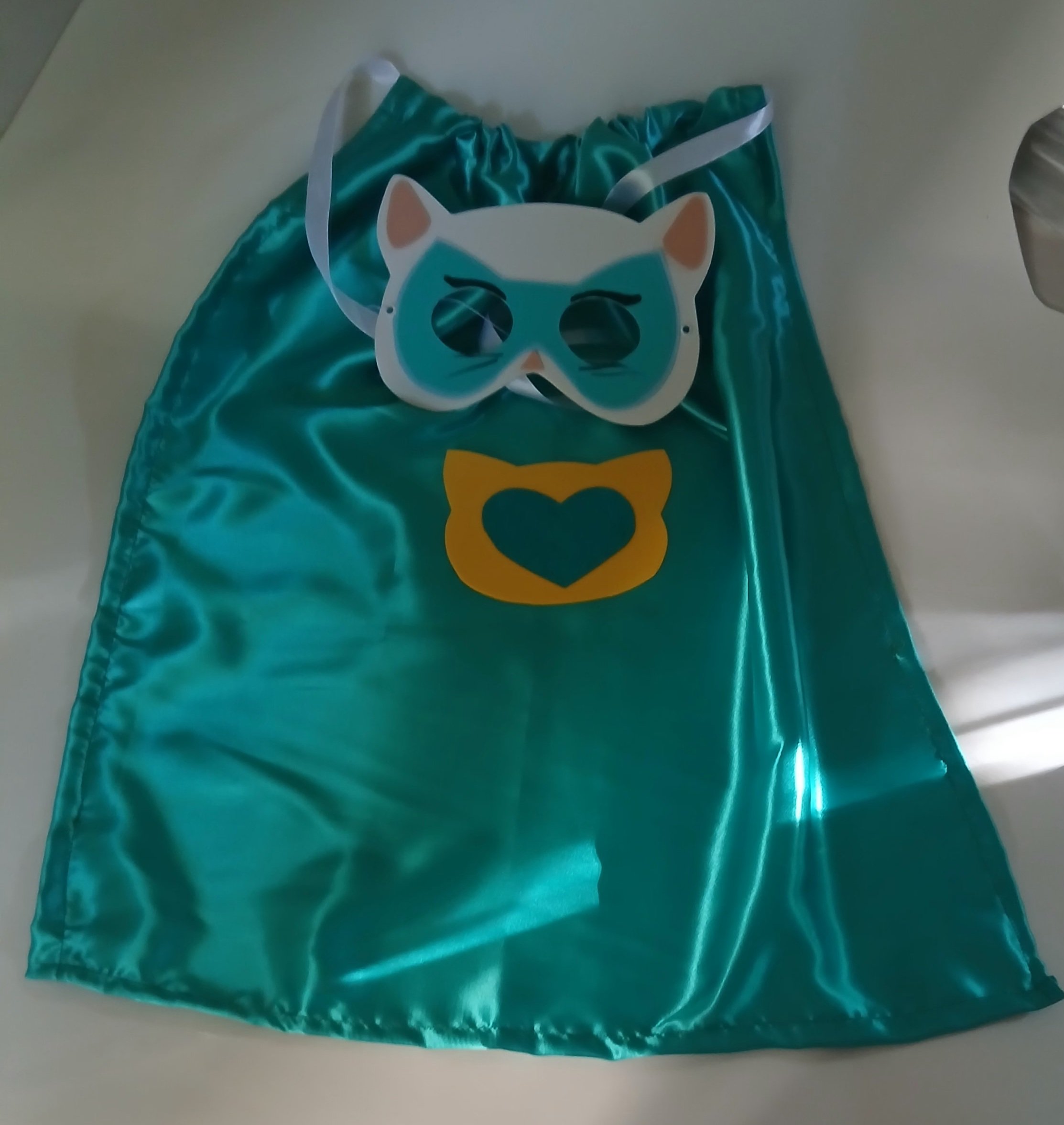 Capa e máscara Super gatinhos