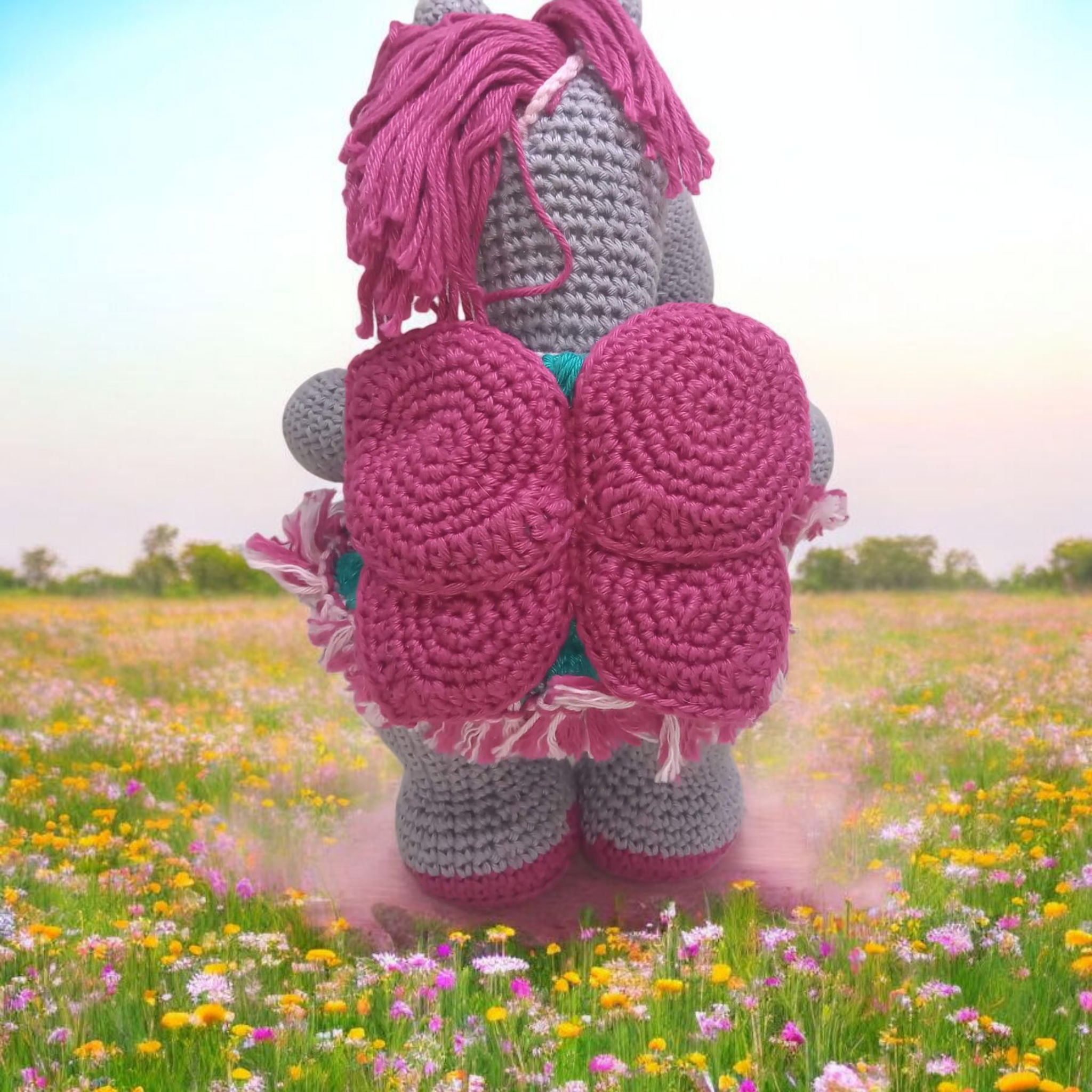 Bubsleta a Potra Borboleta de Crochê Amigurumi - Pronta Entrega