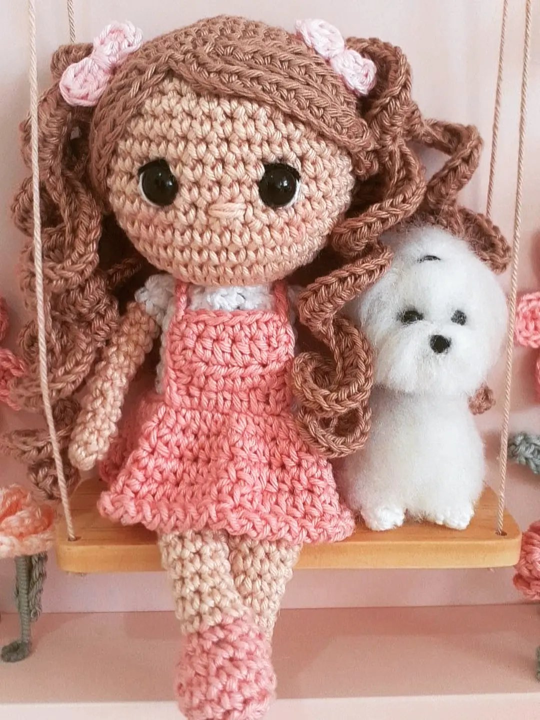 Porta de Maternidade Crochê Amigurumi Menina