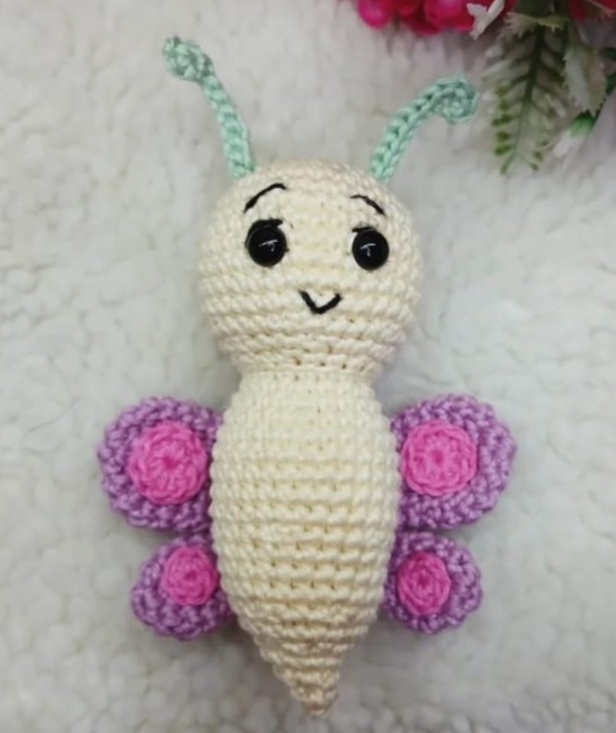 🦋 Borboleta Margarida em Amigurumi Pronta Entrega!