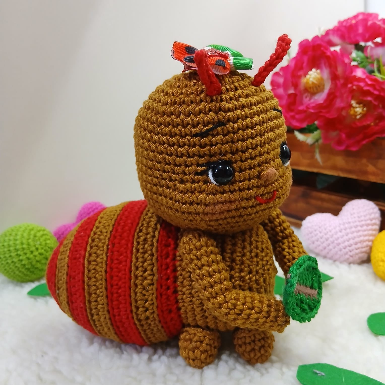 Formiguinha Gigi Amigurumi  15 cm - Pronta Entrega