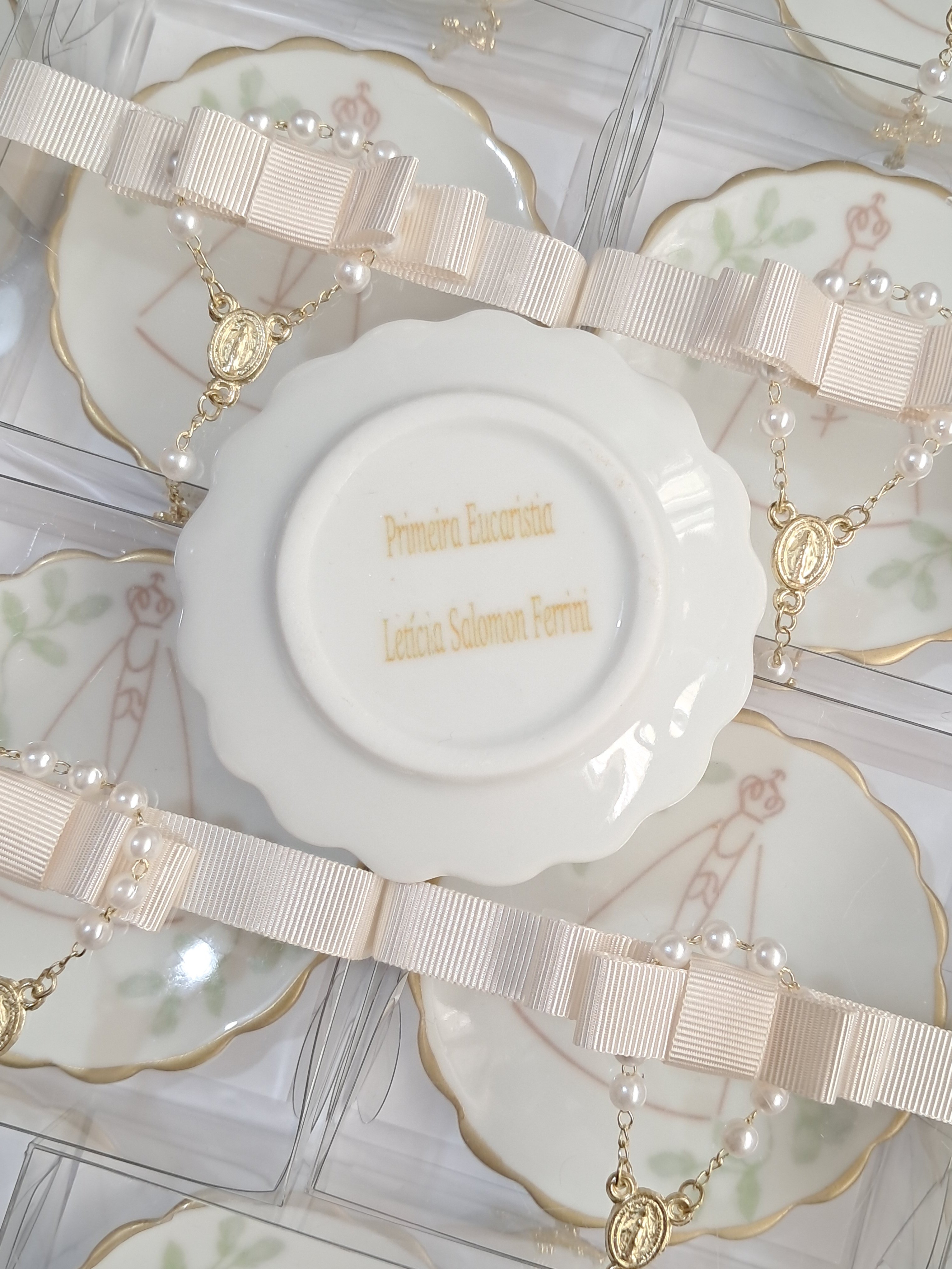 Lembrança batizado joia do dia em porcelana