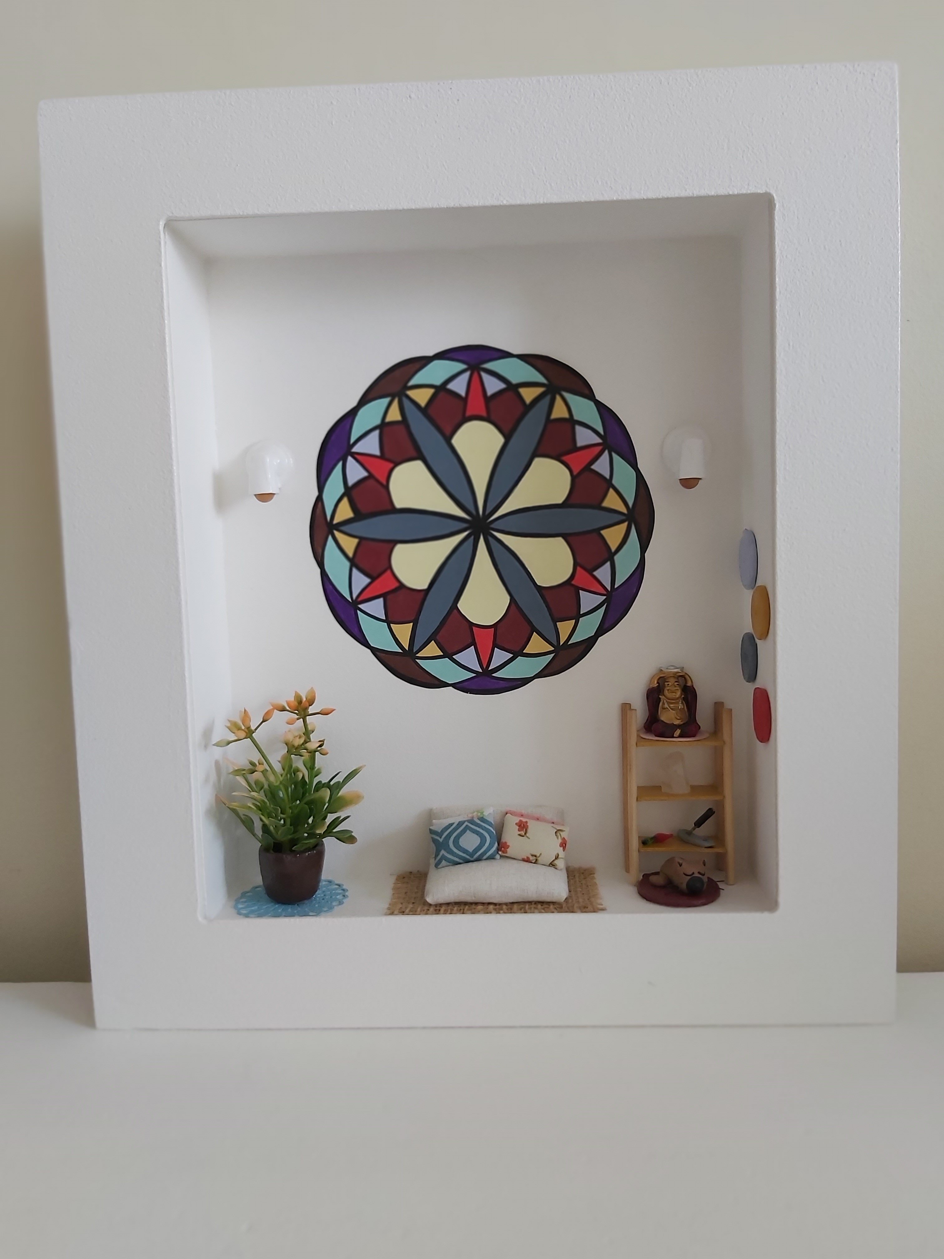 Quadro Cenário Miniatura Móveis Sala com Mandala Diorama