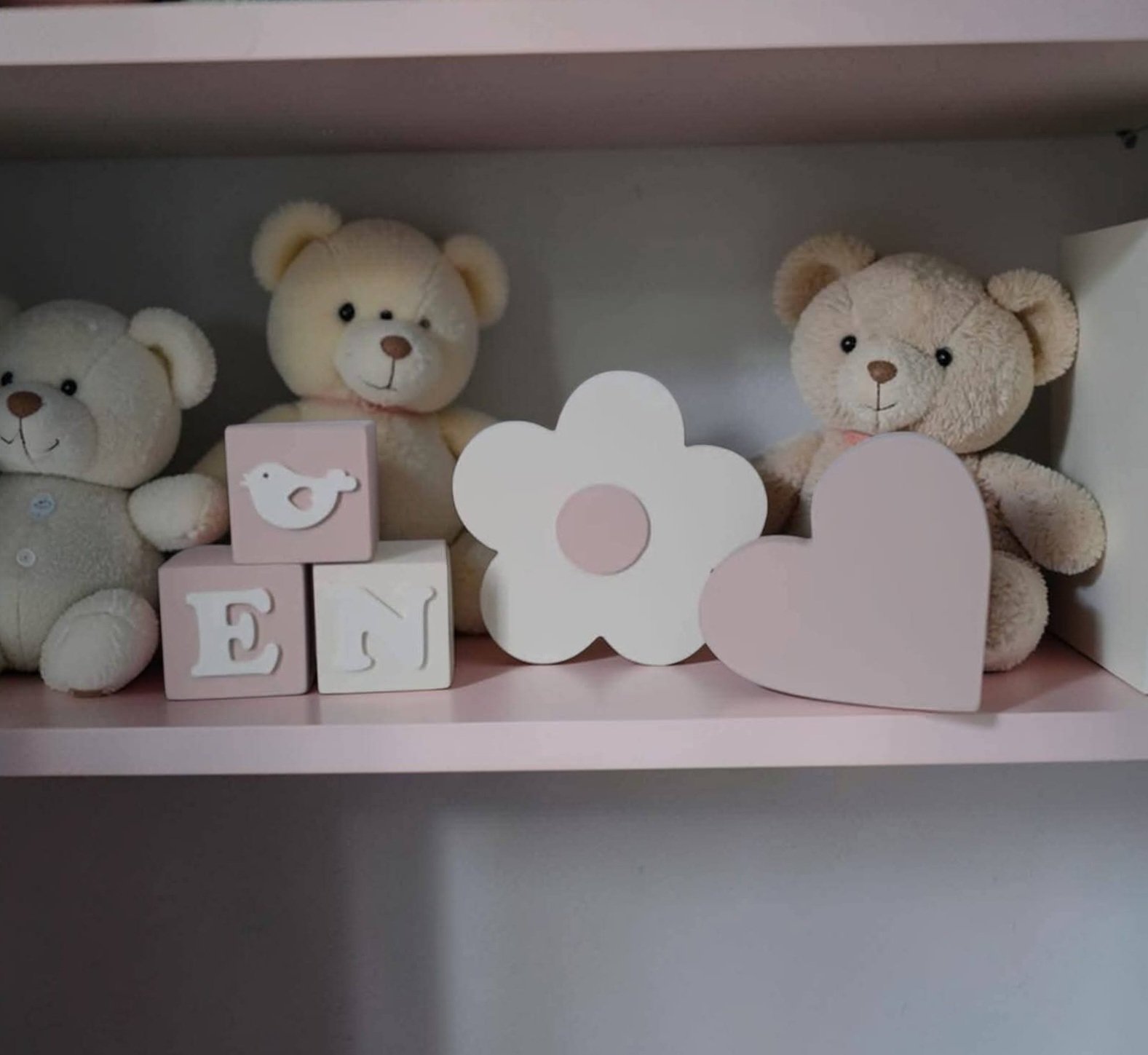 Kit decorativo flor + cubos de mdf + coração decoração infantil d
