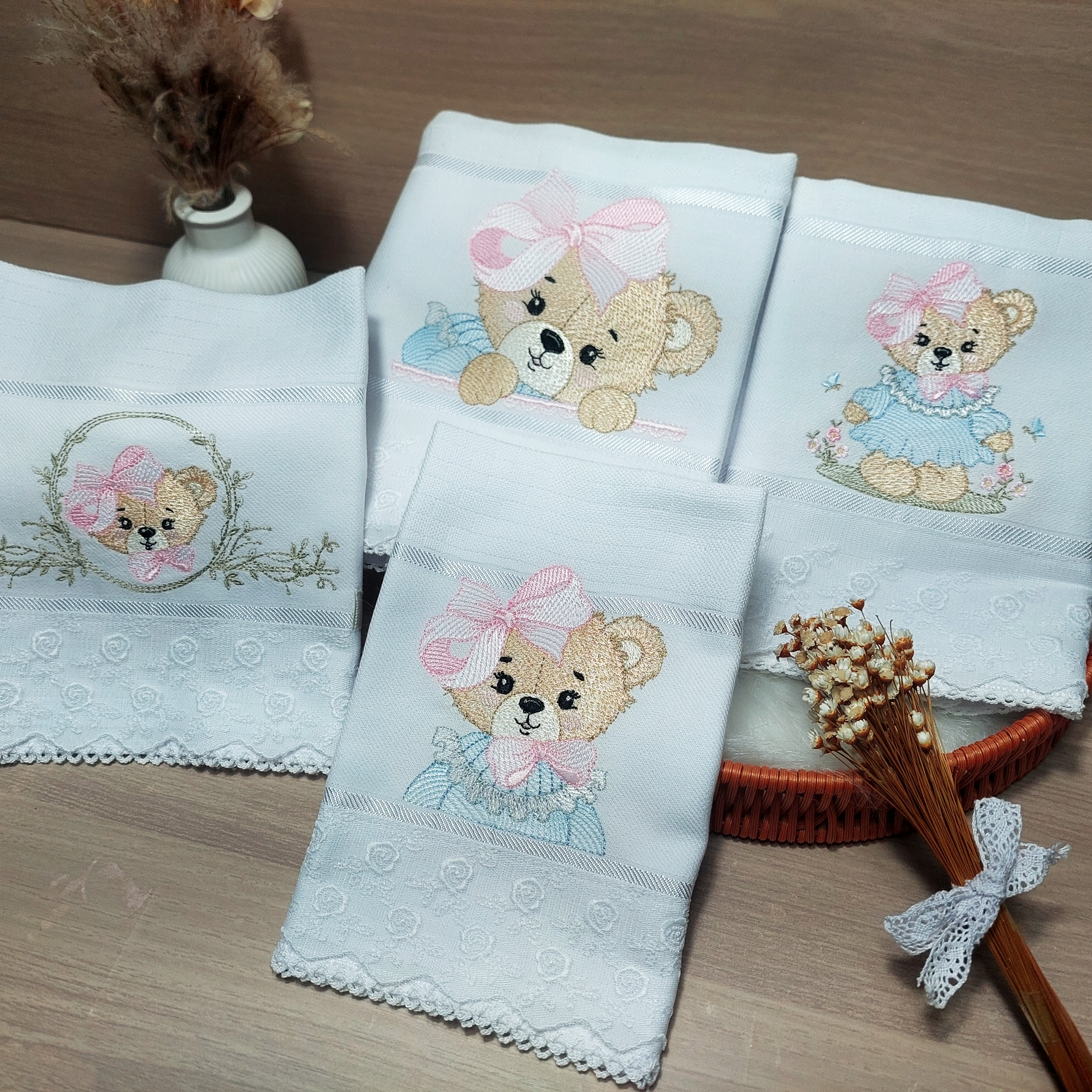 Kit Fralda personalizado ursinha realeza delicado