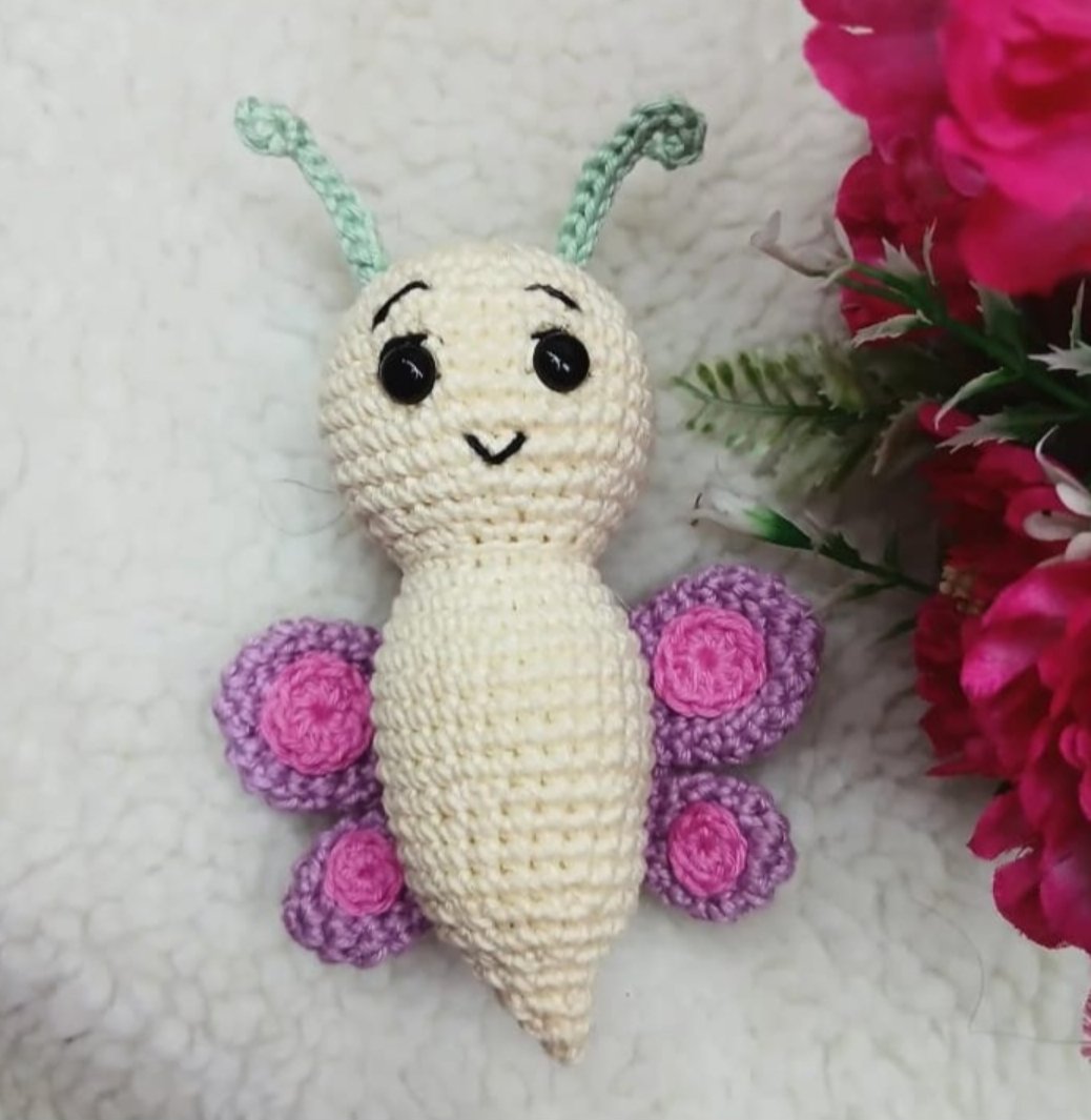 🦋 Borboleta Margarida em Amigurumi Pronta Entrega!