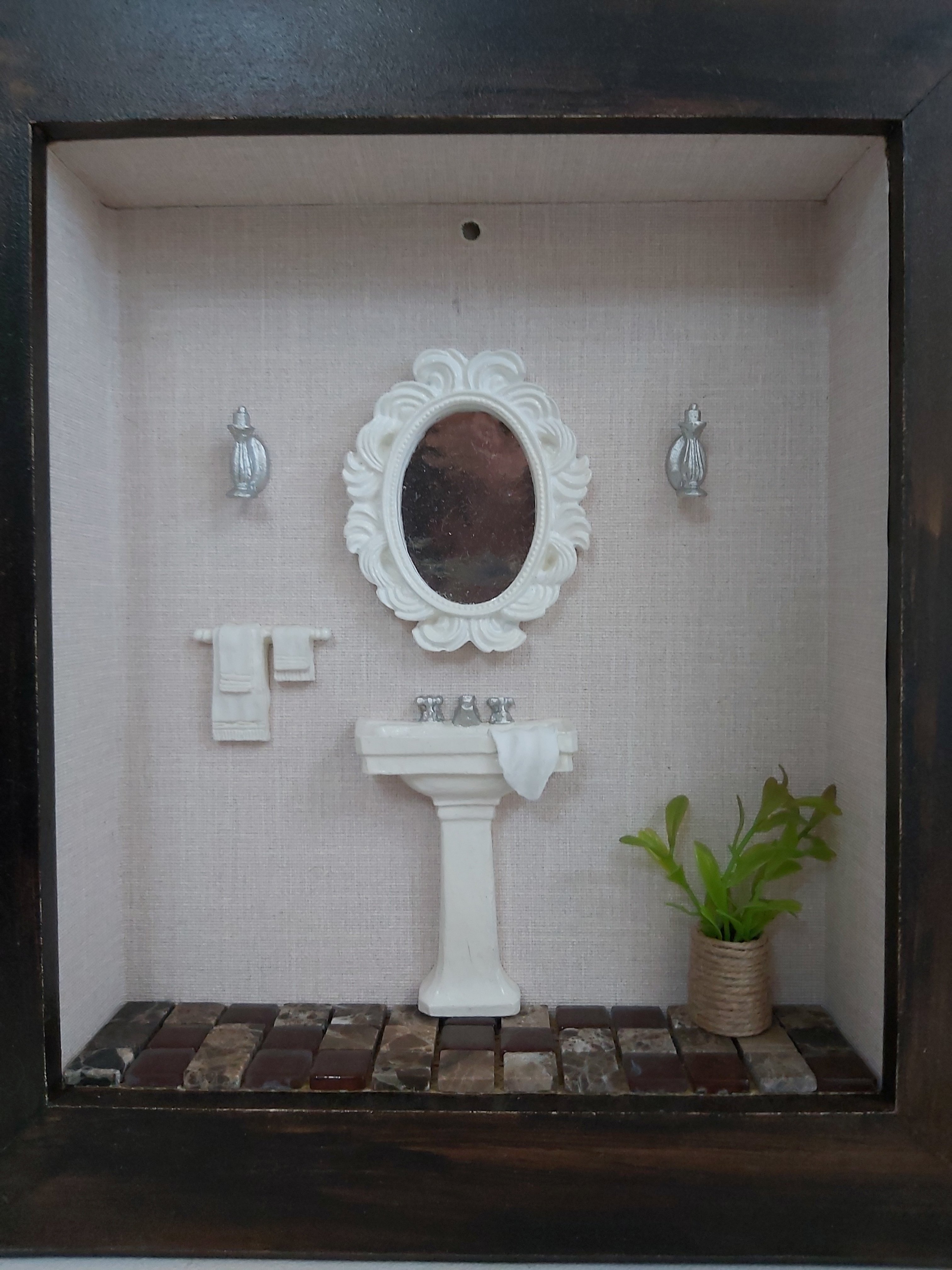 Quadro Cenário Miniatura Banheiro Lavabo Diorama Branco