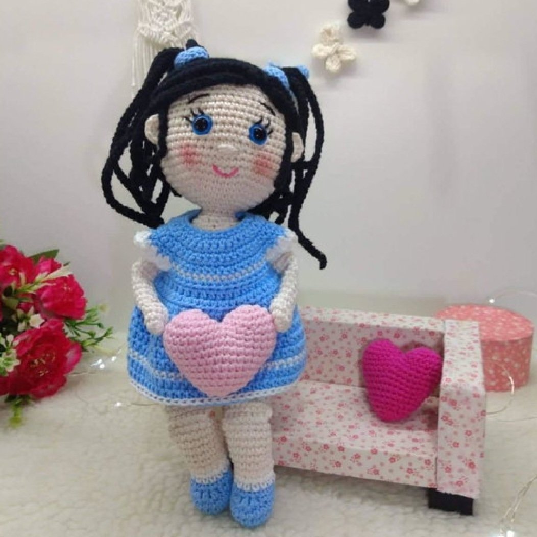 Boneca Paola em Crochê Amigurumi 27,5cm– Pronta Entrega