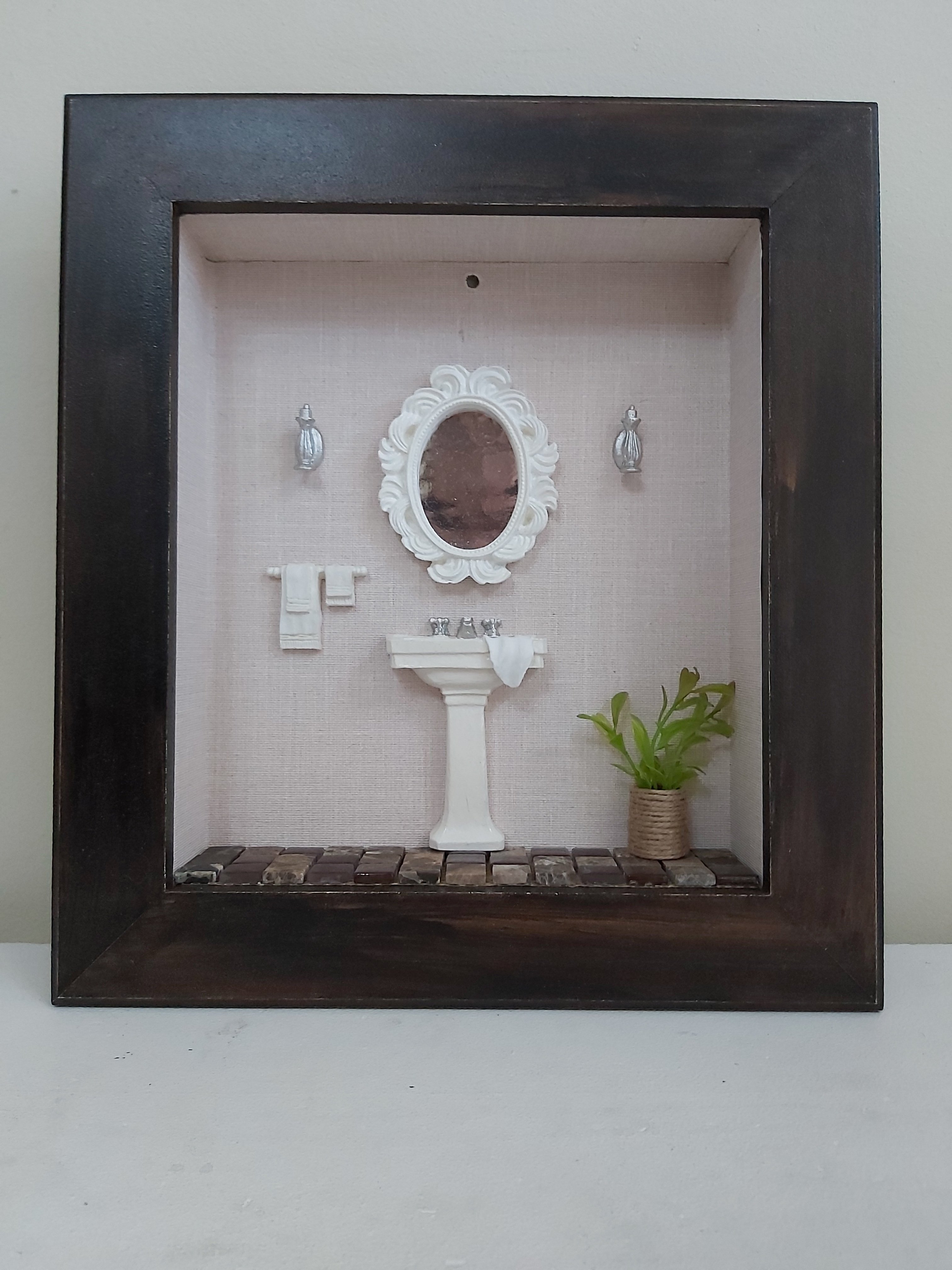 Quadro Cenário Miniatura Banheiro Lavabo Diorama Branco