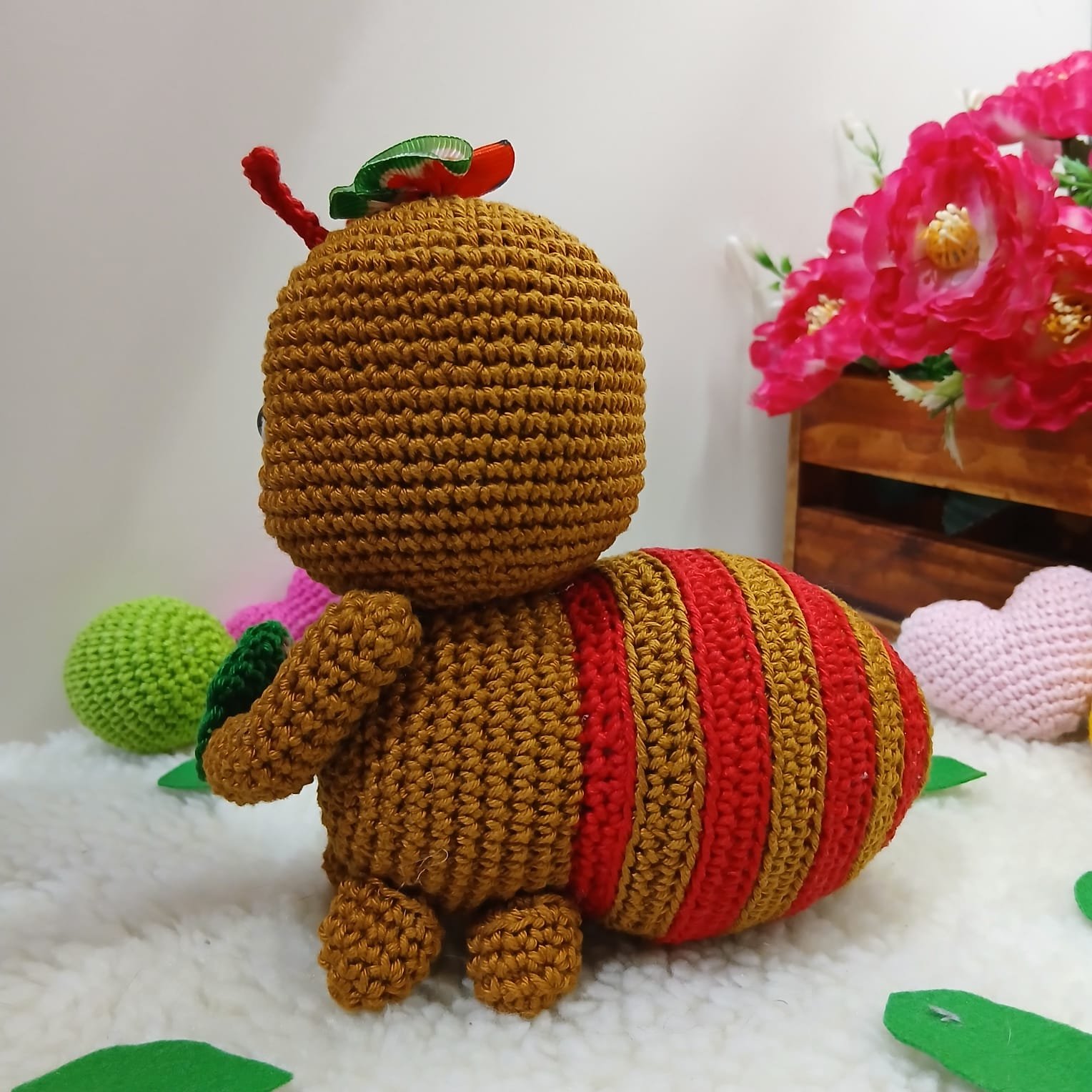 Formiguinha Gigi Amigurumi  15 cm - Pronta Entrega