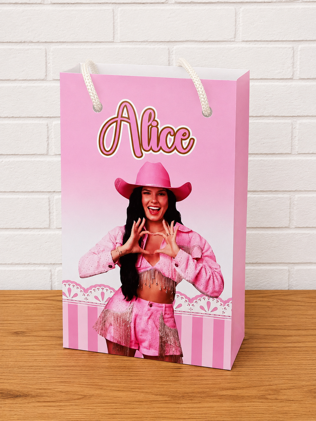 Sacolinha personalizada Ana castela