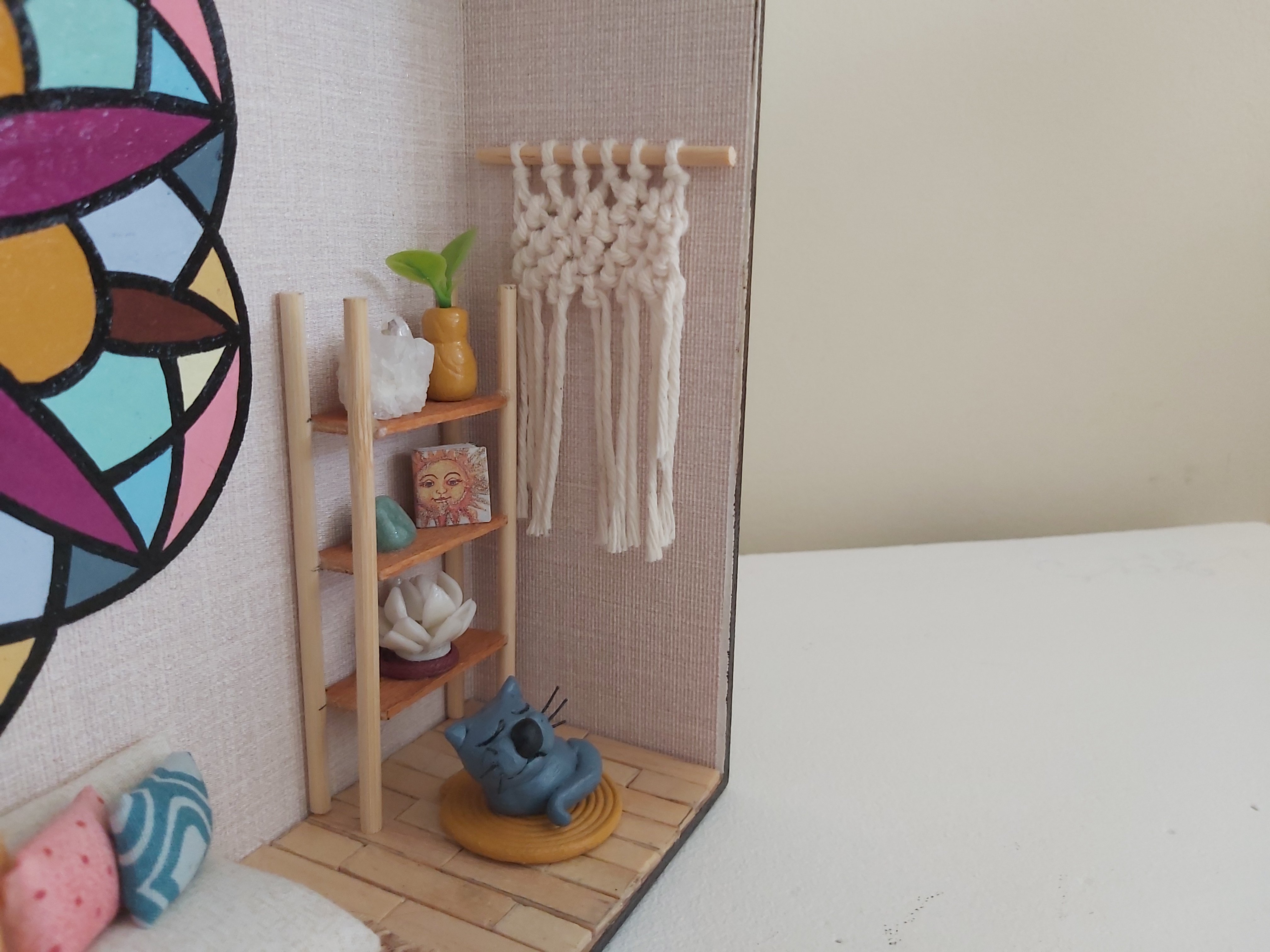 Quadro Cenário Miniatura Sala Zen com Mandala Diorama