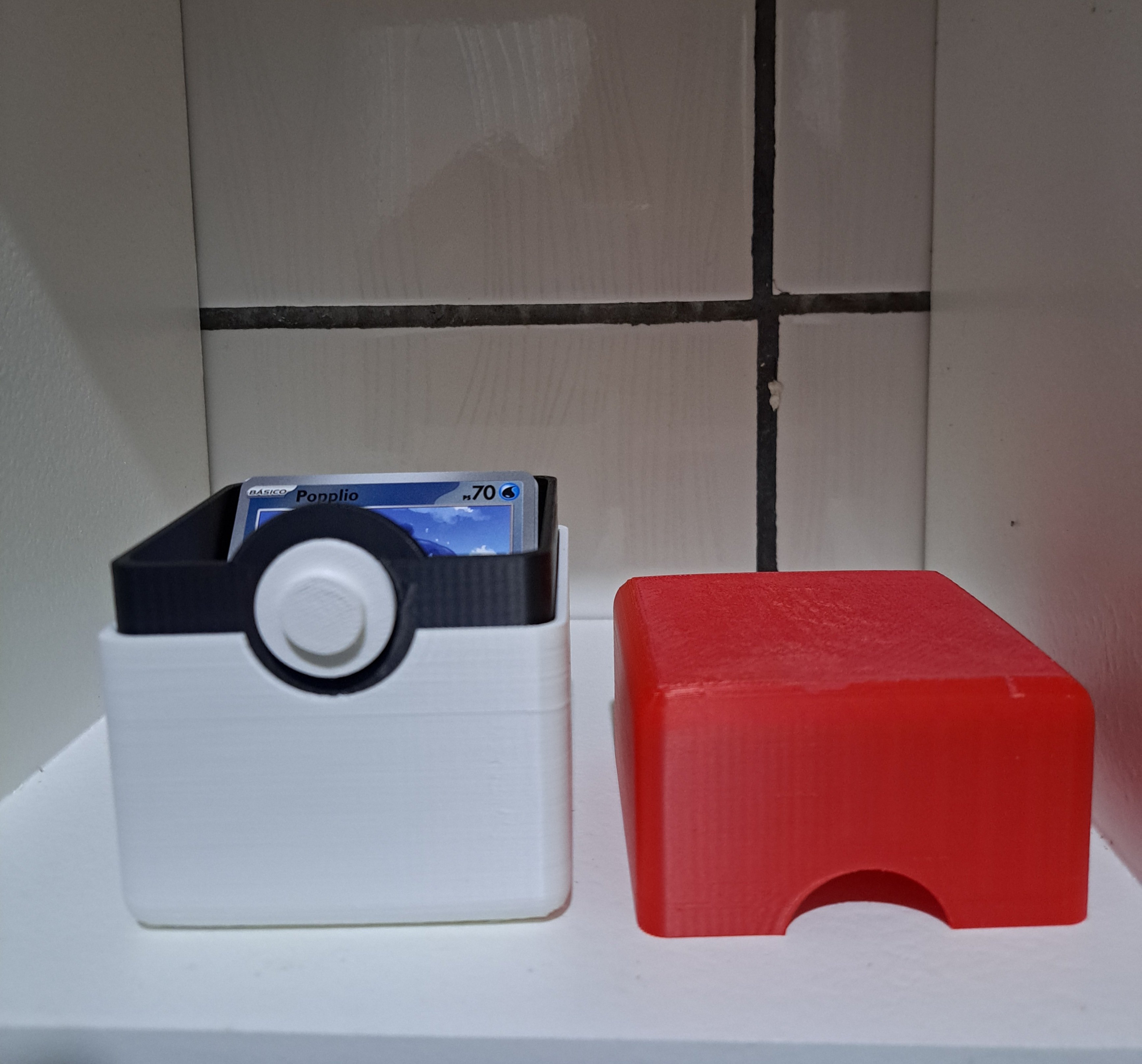 Caixa organizadora de cartas Pokémon 3D