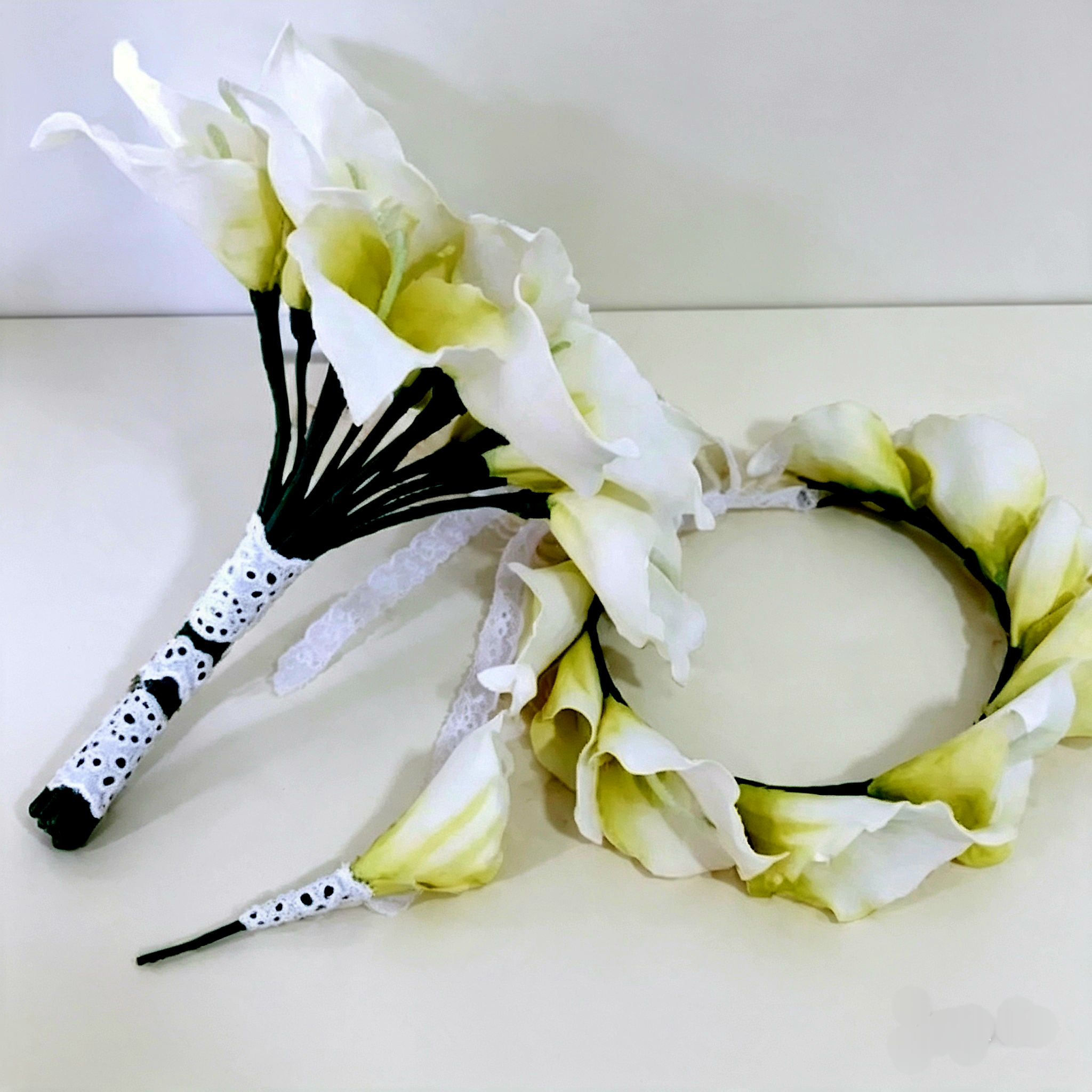 Buque Copo de Leite Minimalista + Tiara + Lapela em EVA Artesanal