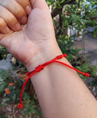 Kit com 10 Pulseira Vermelha 7 Nós Kabbalah de Proteção - Ajustáv