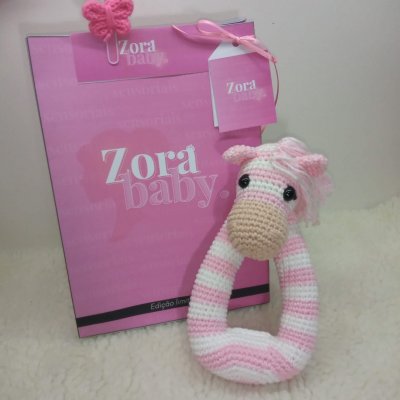🦓 Zebra Zora Barbie Chocalho e Mordedor em Amigurumi- Pronta ent