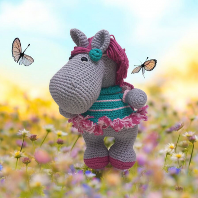 Bubsleta a Potra Borboleta de Crochê Amigurumi - Pronta Entrega