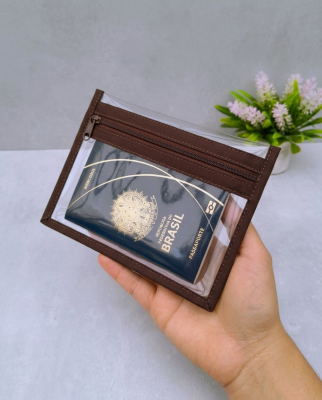 Kit 5 nécessaires plásticas CORES ALEATÓRIAS/Porta passaporte.