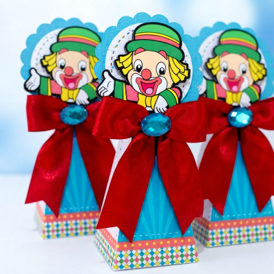 Kit 10 festa Caixinha Pirâmide  Personalizado Patati Patatá