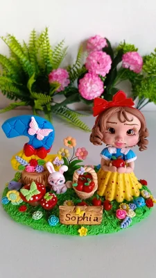 Topo de bolo em biscuit Branca de Neve