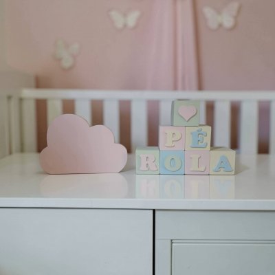 Kit decorativo nuvem + cubos de mdf decoração infantil de festa e quarto enfeite de bebê mdf