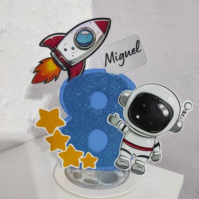 Centro de Mesa Astronauta Personalizado em EVA com Número | Fazem