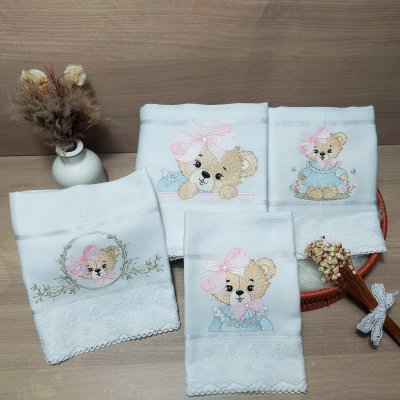 Kit Fralda personalizado ursinha realeza delicado